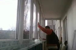 balcoane Încălzirea cu propriile lor mâini pas cu pas instrucțiunile (foto și video)