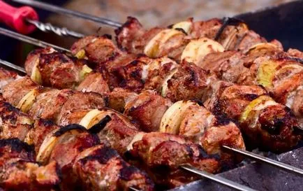 Harm és előnyeit a különböző típusú grill húsok, pác