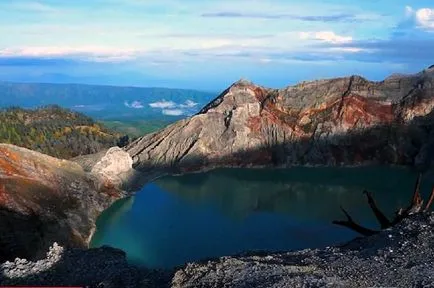 Ijen вулкан кава на остров Ява - синя лава от ада