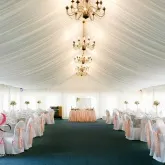 Béreljen egy sátor, kiadó sátrak az esküvő és ünnepségek 7000 rubelt