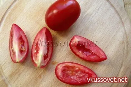 Антипасти - сушени домати в ароматни билки и зехтин