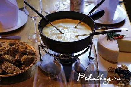 Brânză fondue vizualizări rețetă, fotografii