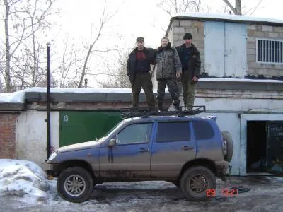 Chevrolet Niva багажника монтирана на покрива