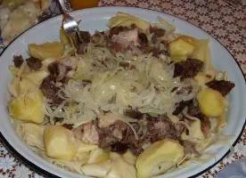 Beshbarmak carne de porc - retete culinare