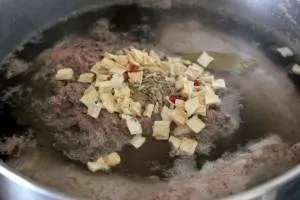 Beshbarmak sertéshús - lépésről lépésre recept fotók