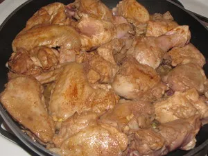 Пиле с гъби, почти на френски език