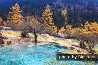 Jiuzhaigou este o lume de basm - turneu în China