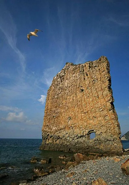 Най-необичайни морски скали в света, creu