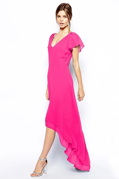 Дълга розова рокля като допълнение към вашия гардероб