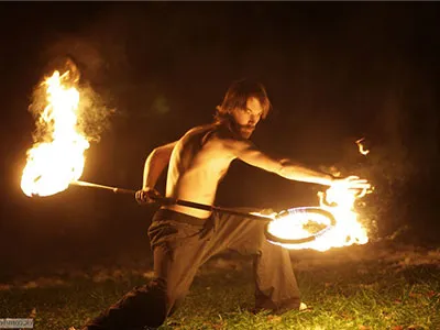 performanta de foc - este un tip de spectacole de stradă