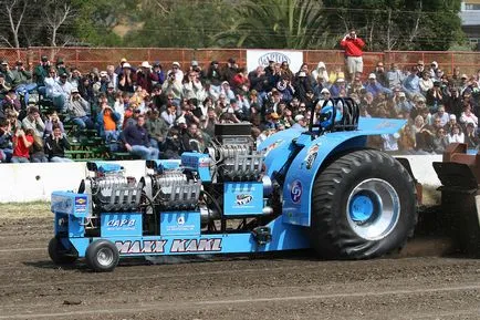 Racing a traktorok fotók és videók a valódi verseny traktorok