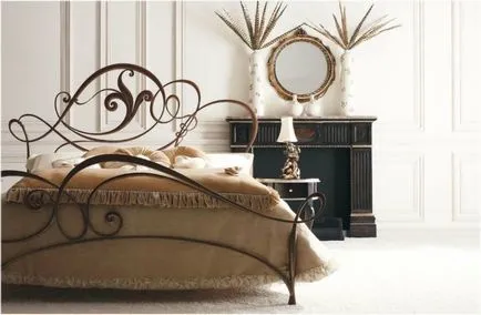 Belseje egy hálószoba kovácsoltvas ágy