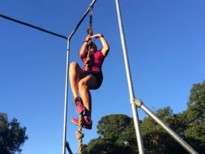 Как да се научите да се изкачи на въже