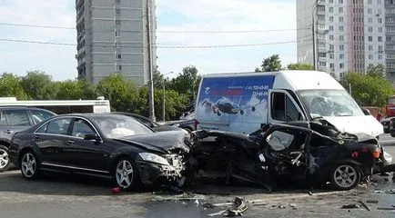 Cum de a evalua pagubele în urma unui accident de mașină