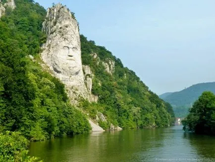 Szobor, faragott hegyek és sziklák