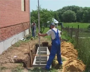 Cum se instalează o fosă septică în lut