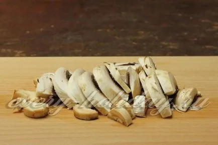 Burgonya gombával cserépben a sütőben recept egy fotó
