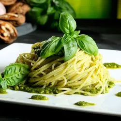 Klasszikus pesto szósszal recept, hogyan kell elkészíteni a pesto otthon - eteplitsa