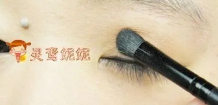 Chineză make-up face minuni - distractiv fotografie amuzant