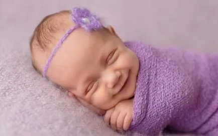 Atunci când un copil începe să gulit, agukat și zâmbet reguli, factori de dezvoltare cu bună știință temporari și