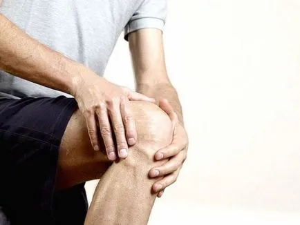 Deplasarea cupei, o subluxație sau dislocarea genunchiului care fac, simptomele și tratamentul luxației în