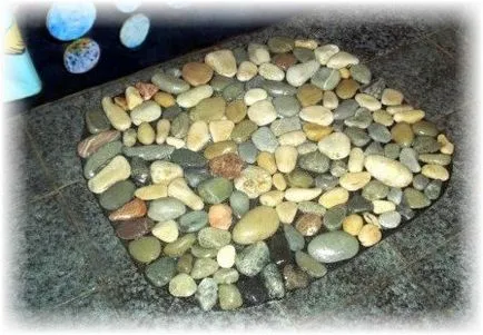 Килим на камъчета, като разходка по брега на морето