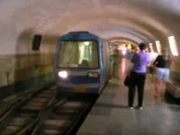 Ușor de metrou - l