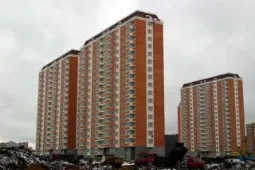 Monolitic, panou, cărămidă și case de bloc