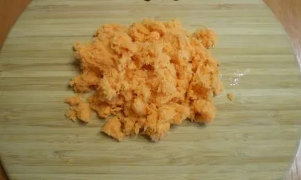 Морков торта рецептата е проста, на кисело мляко, постно, без яйца