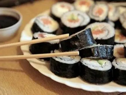 Sushi uborka és avokádó