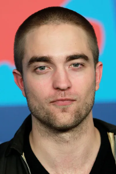 Robert Pattinson frizura, haj, friss