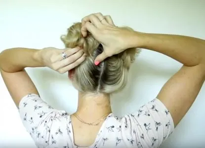 Hairstyle „două grinzi“