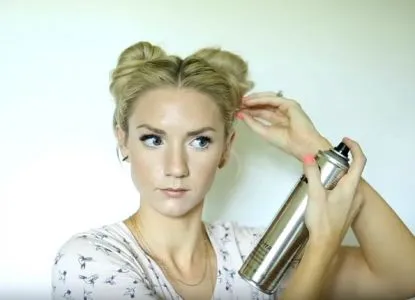 Hairstyle „două grinzi“