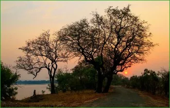 Utazzon Victoria Falls májusban turizmus