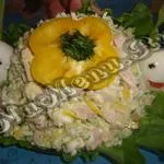 Salata cu ananas și șuncă și brânză rețetă