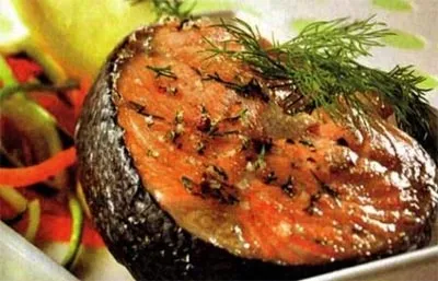 Saláta lazac hal teszi ezt még édesebb és ízletesebb