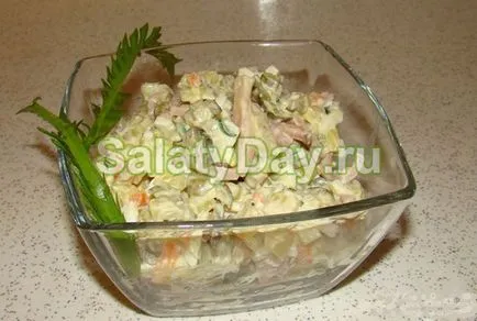 Saláta füstölt hússal - él egy finom receptet, fotókkal és videó