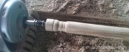 Домашна дървена писалка