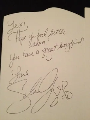 Cikk kell, hogy egy rajongó autogramot Selena