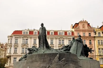 Old Town Square Прага Астрономически часовник, и не само