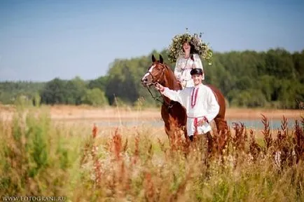 Руската сватбено тържество сценарий - от ухажване на подаръци