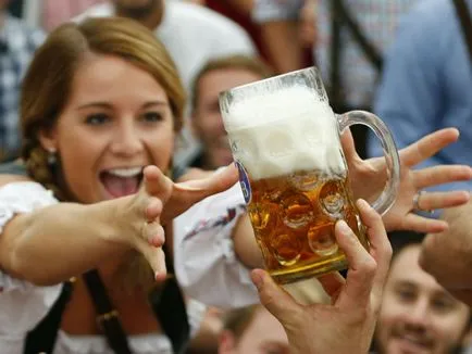 Scenariul de bere pentru petreceri în stilul Oktoberfest