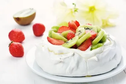 Tort „Pavlova“ pas cu pas reteta pentru celebrul desert, site-ul oficial de rețete de Julia
