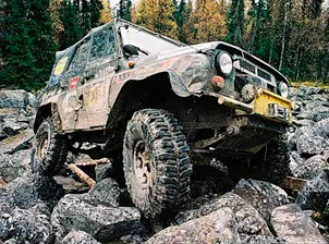 Tuning UAZ Hunter-469 off-road cu mâinile lor