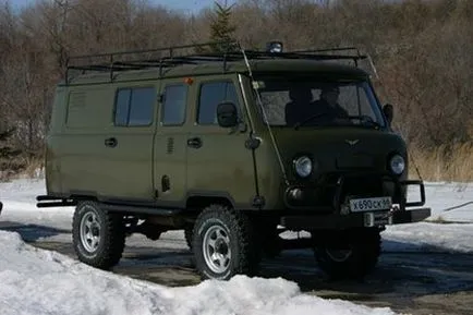 История на УАЗ-452, модификация, характеристика