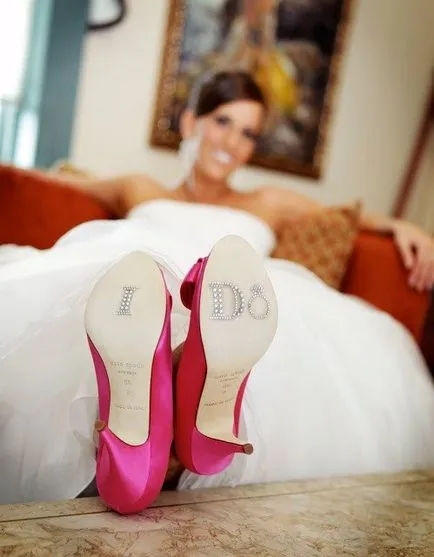 Díszítsd a menyasszony cipő feliratokat strassz
