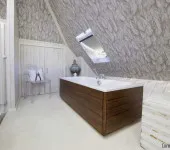 Fürdőszoba a tetőtérben
