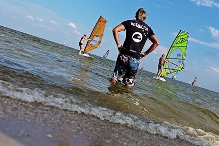 windsurfing școală, de formare și de închiriere