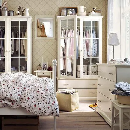 Хрониките спални избират гардероб в духа на европейските традиции