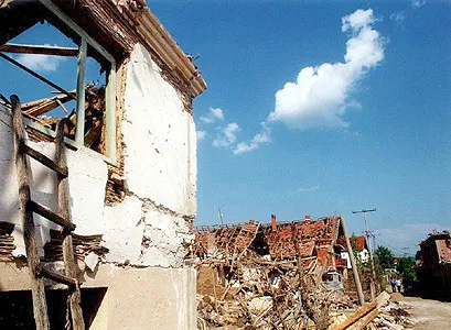 Защо САЩ бомбардираха Югославия 24 март 1999